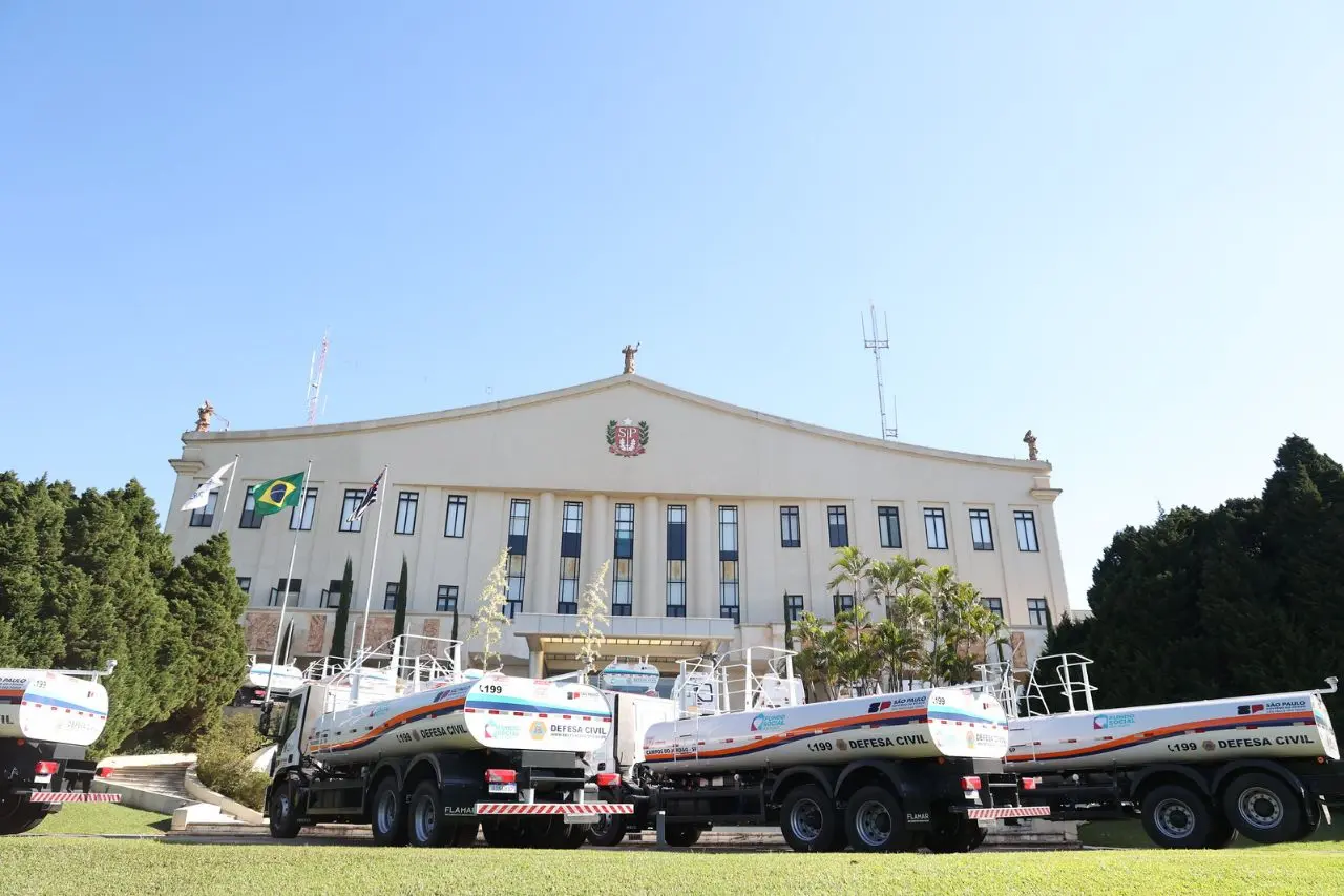 Defesa Civil ganha caminhão-pipa para combater queimadas