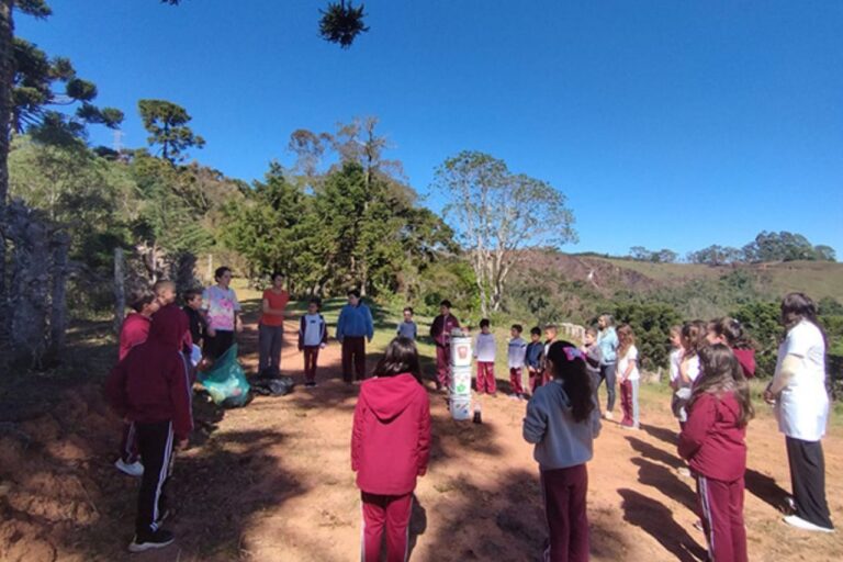Educação ambiental: conscientização sobre lixo reciclável mobiliza escolas de Campos do Jordão