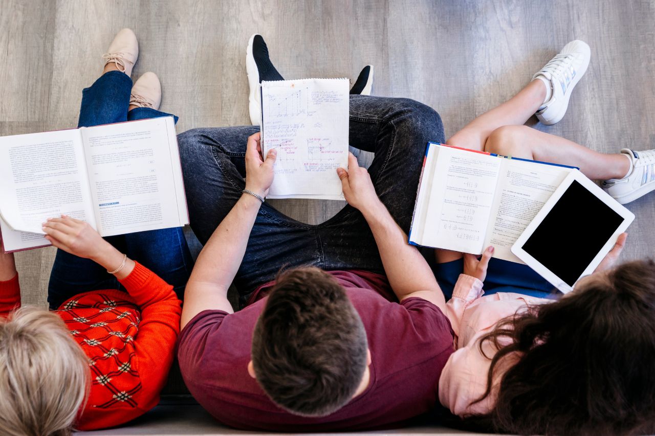 Projeto Aprendiz oferece qualificação profissional para jovens nas férias