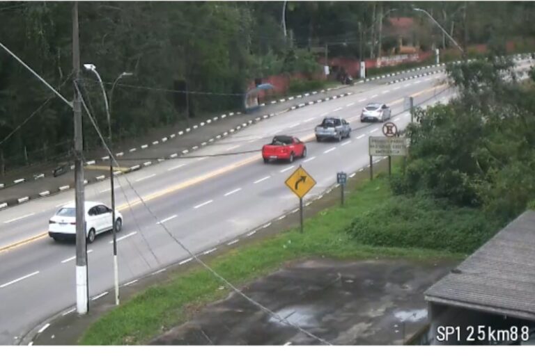 Obras provocam interdição total da estrada de Ubatuba