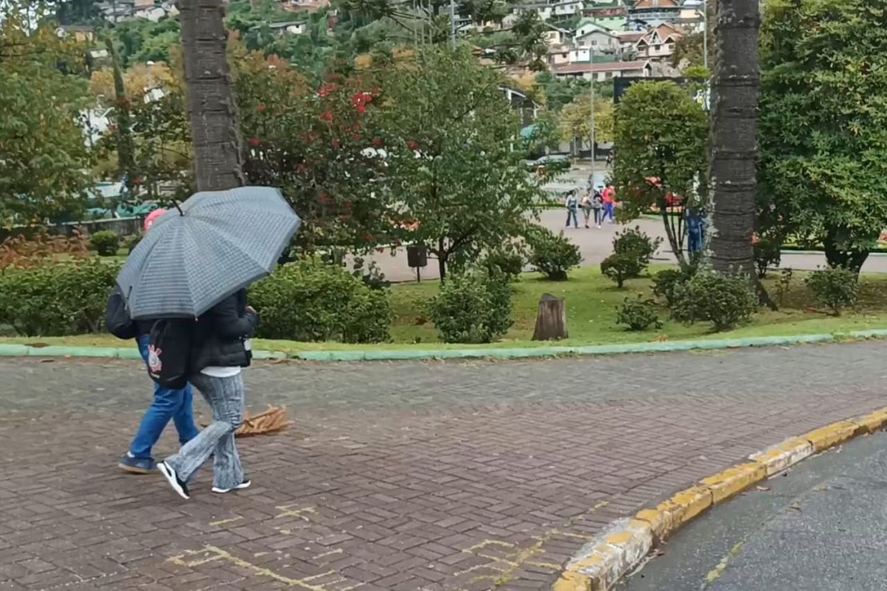 Defesa Civil emite alerta para chuvas intensas na Serra da Mantiqueira