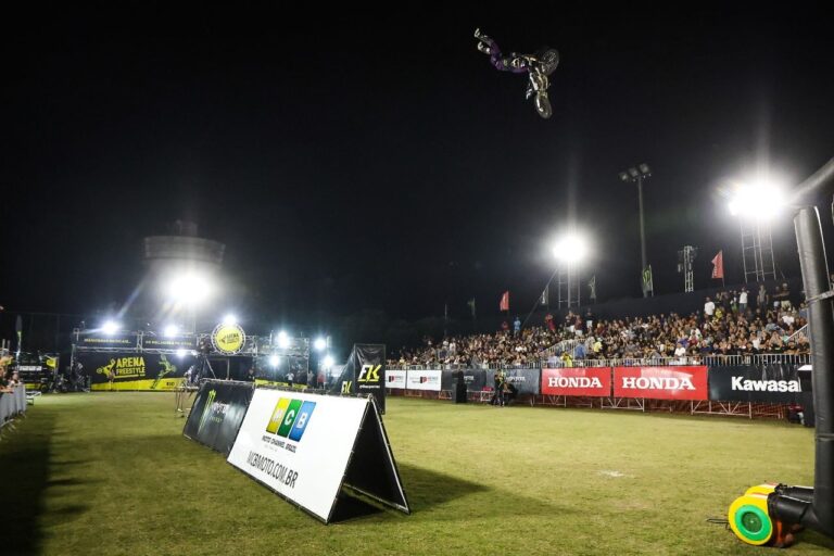 Tudo pronto para o Arena Motocross Freestyle em Campos do Jordão