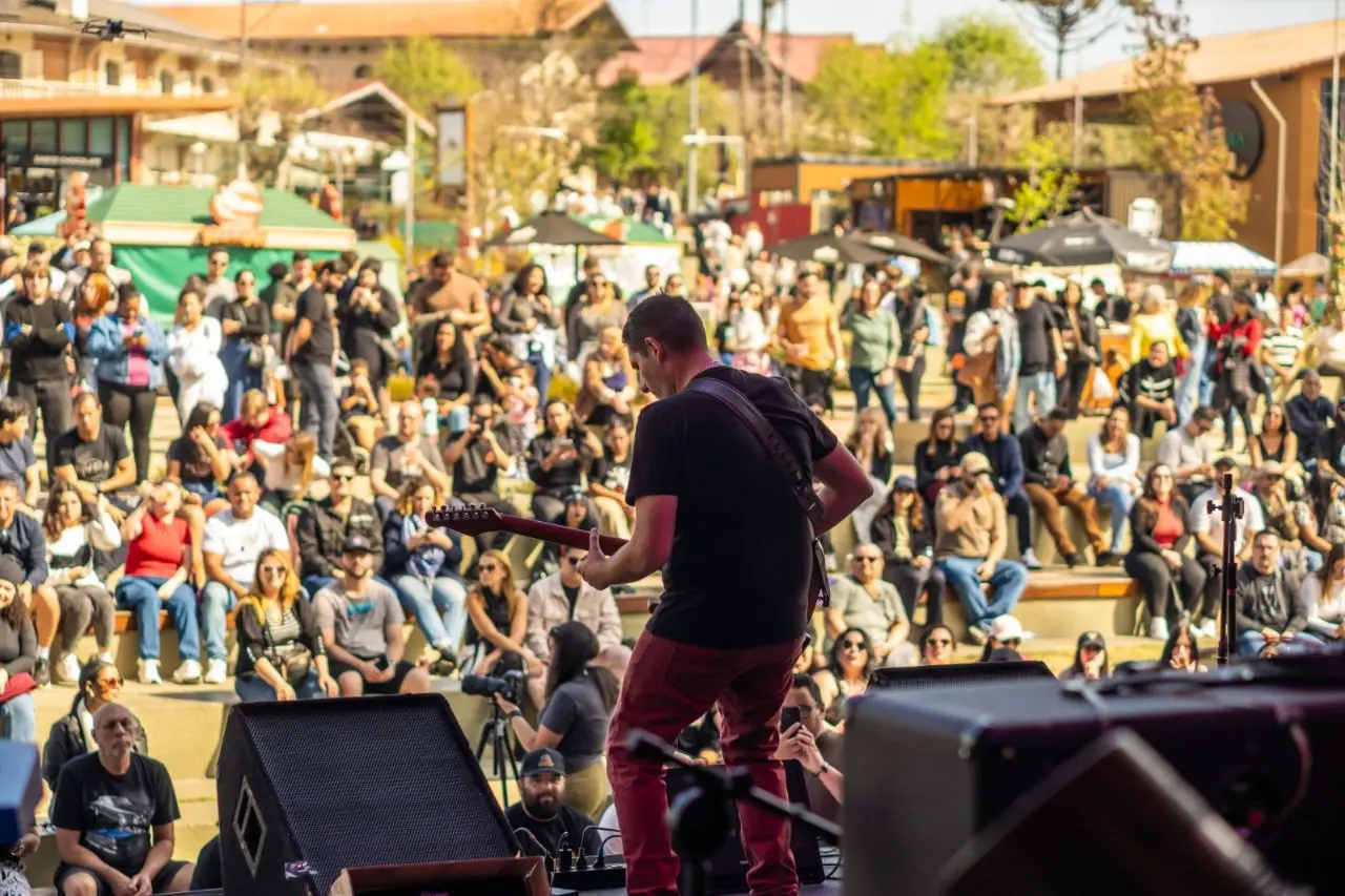 Campos Rock Fest ganha novo palco e inclui exposição de arte na programação