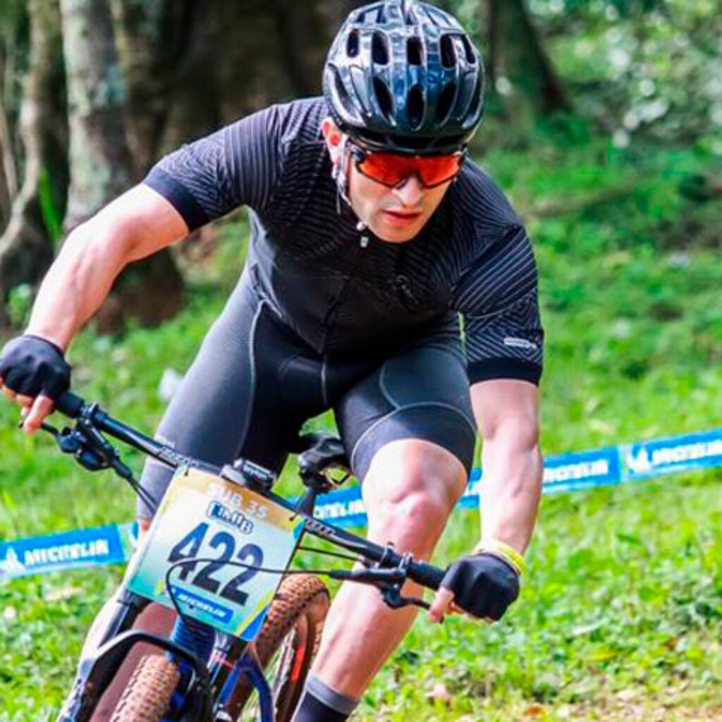 Atletas de Campos do Jordão são campeões da maior prova do ciclismo amador da América Latina