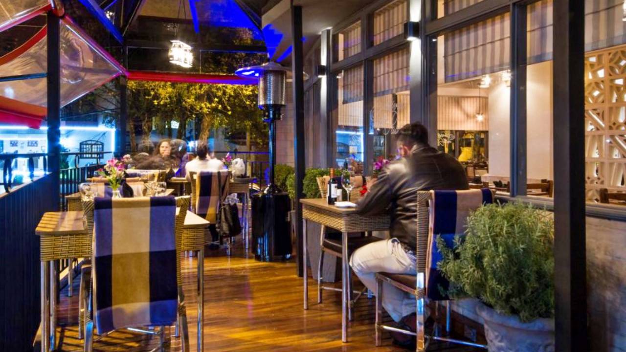 Bares e Restaurantes poderão funcionar em Campos do Jordão de 1 a 3 de Janeiro de 2021