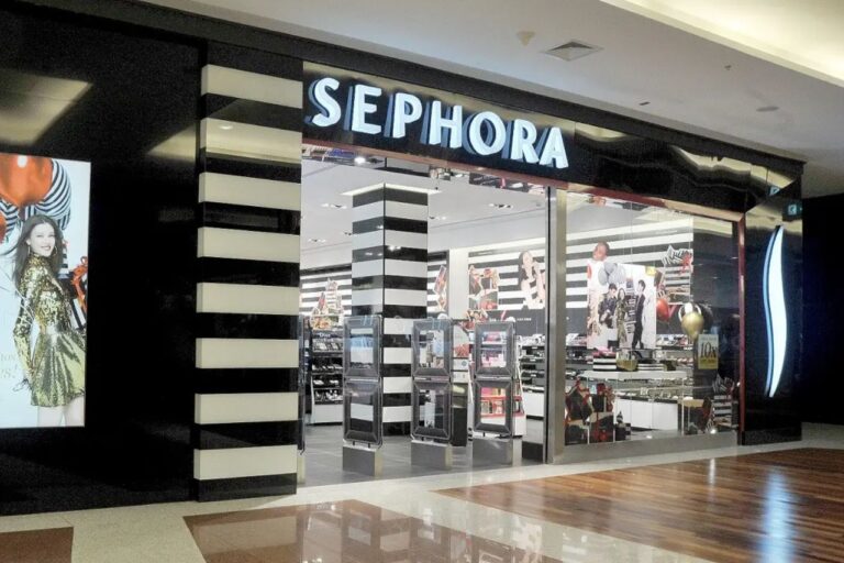Sephora inaugura loja no CenterVale Shopping e distribui vouchers de R$150 em São José dos Campos