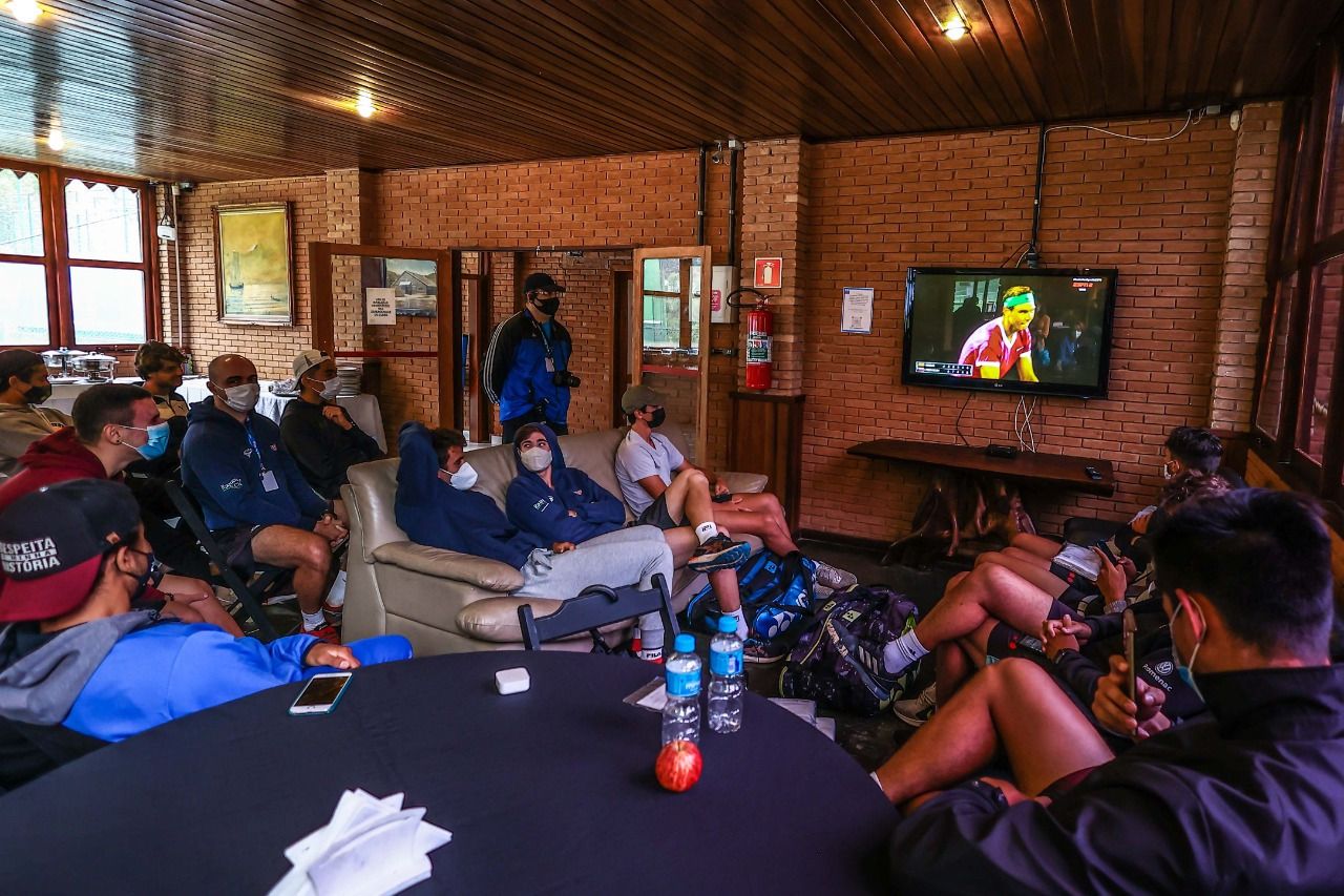 Chuva Adia Jogos do IPG Open de Tênis em Campos do Jordão