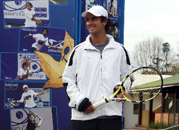 Hoje tem Thiago Alves e Juan Chela nas quadras da Tennis Cup em Campos
